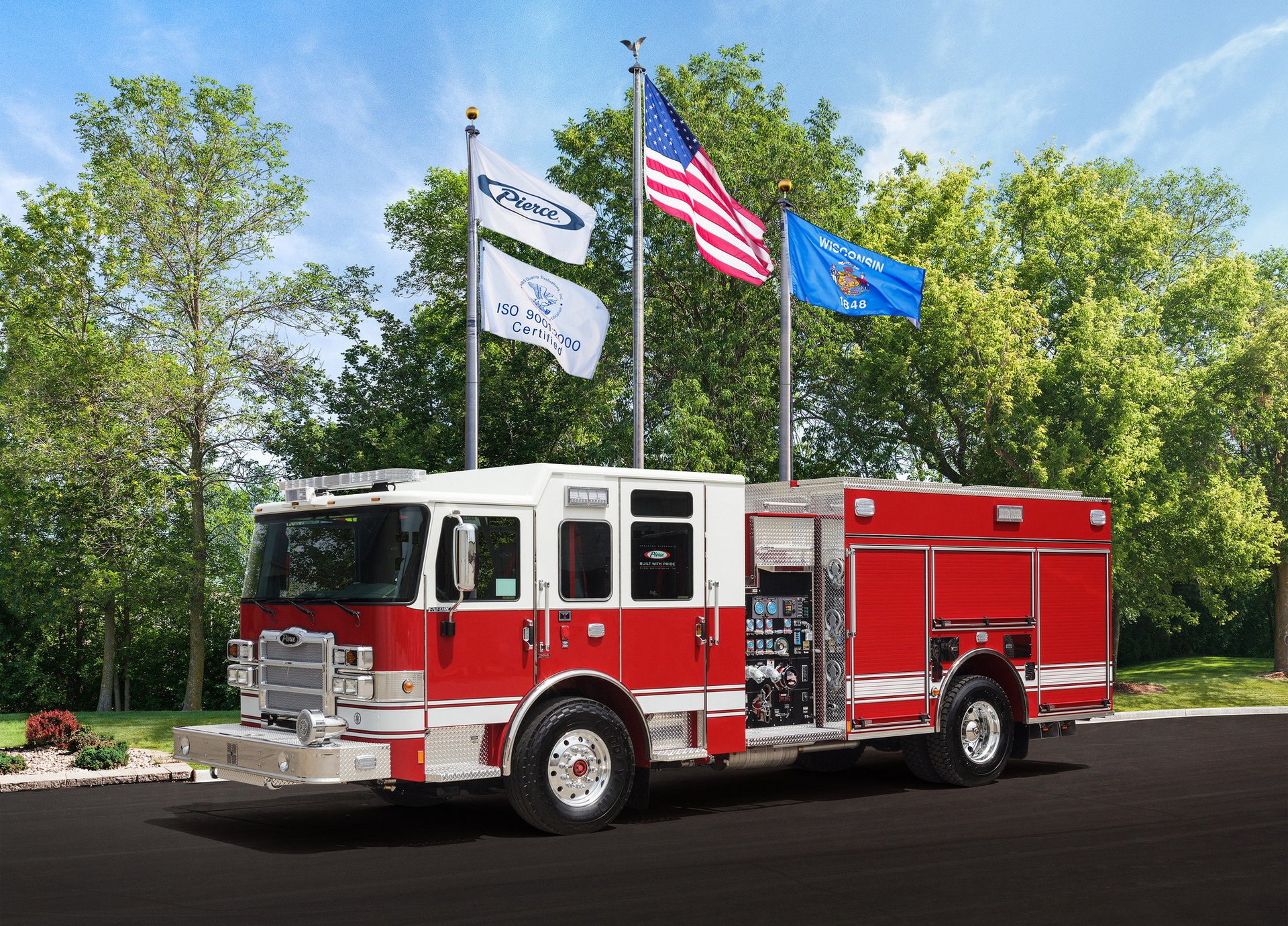 Pierce Manufacturing has sold nine Pierce Enforcer apparatus to Horry County Fire Rescue located in Conway, South Carolina. The purchase includes eight pumpers and one Pierce Ascendant aerial ladder. Pictured here is an Enforcer pumper similar to those that will be delivered in 2017.