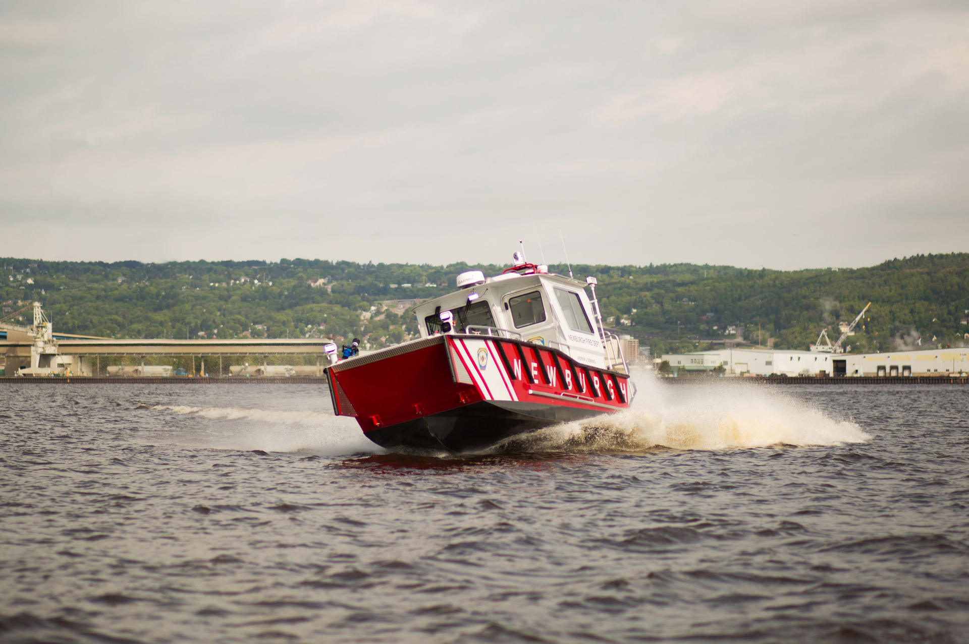 Lake Assault Boats recently assisted the Superior, Wisconsin Fire Department in its response to a fire on an ore boat at Fraser Shipyards. At the time, a team from Lake Assault was in the final stages of testing the 28-foot fireboat destined for the City of Newburgh, NY. After its successful assist - by providing a water supply for the Superior FD &ndash; the craft was placed into service with the City of Newburgh Fire Department in Newburgh, NY.