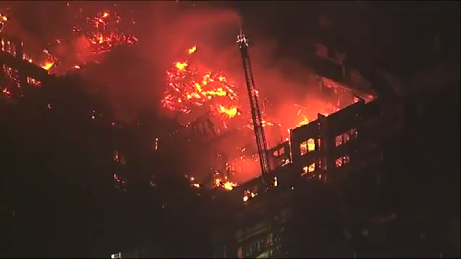 oakland fire 5817635141ebc