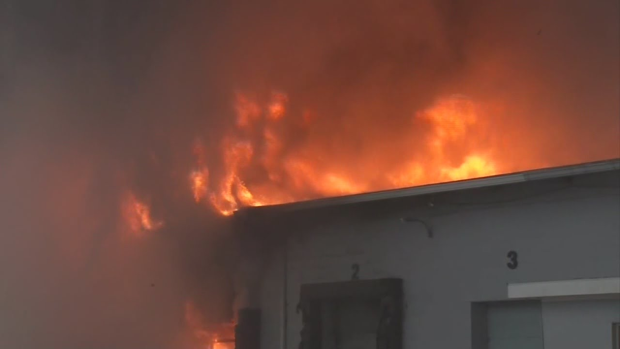 Fire Destroys NY Onion Warehouse