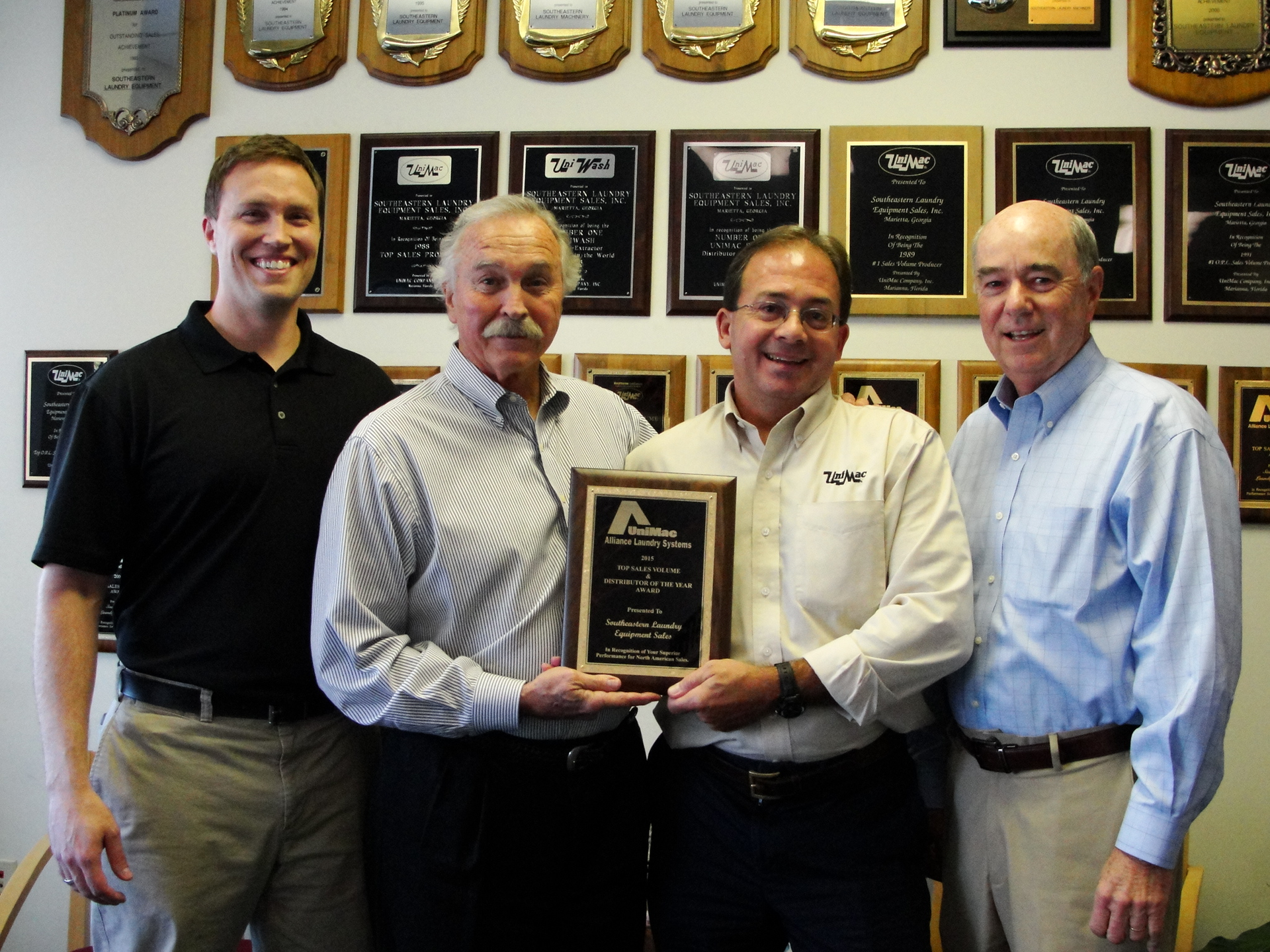 unimac award photo 10 5 16 582e239b6b445