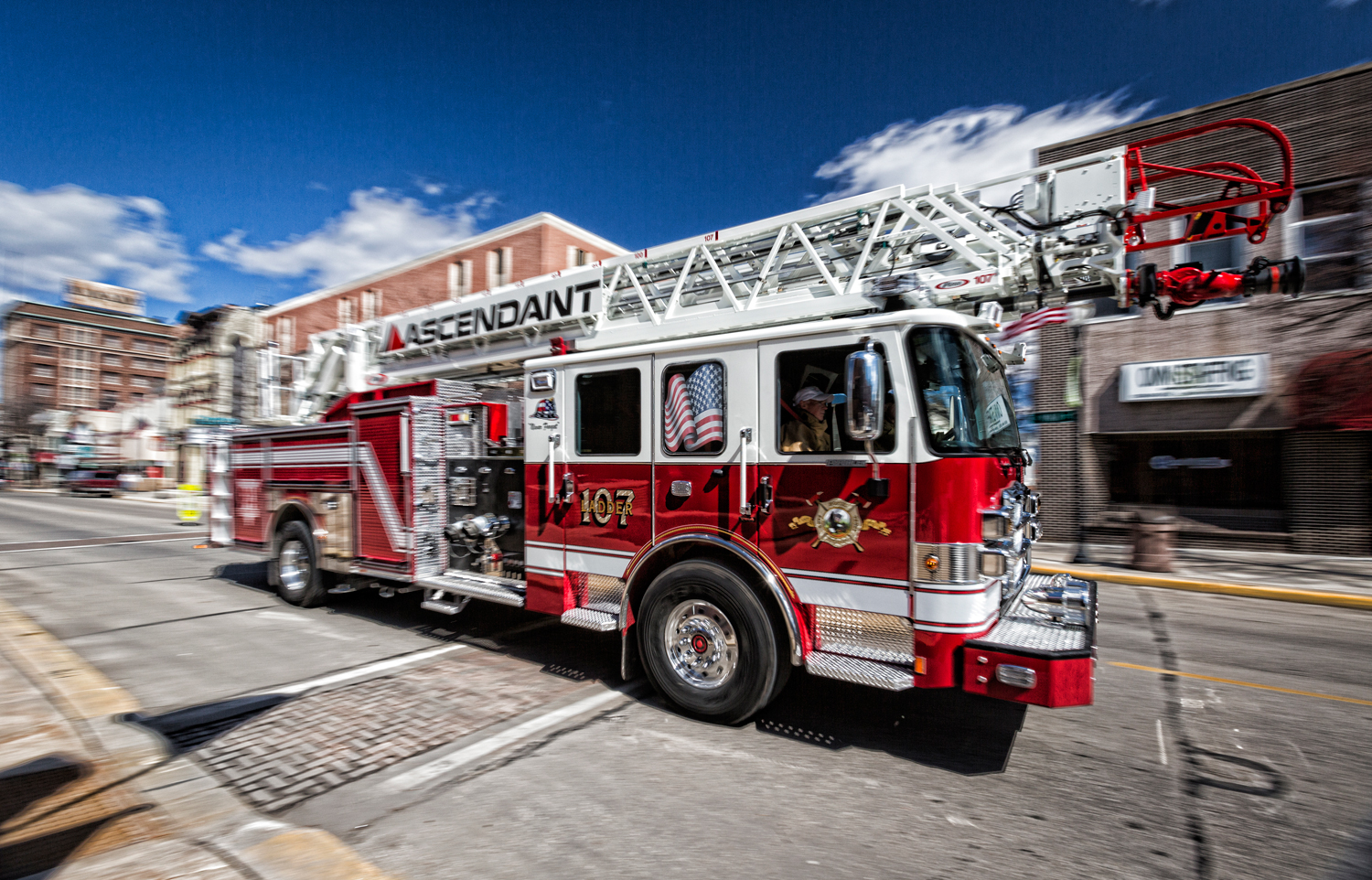 Pierce Manufacturing has reached a new sales milestone: the 107th order for its Pierce Ascendant 107-foot steel heavy-duty aerial ladder. The Pierce Ascendant aerial ladder&rsquo;s unmatched performance &ndash; and industry leading 107-foot reach in the single rear axle category &ndash; makes it the most popular new aerial apparatus in the company&rsquo;s history.