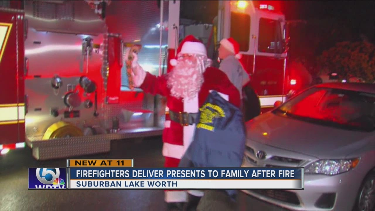 Firefighters Bring Christmas Cheer to FL Family