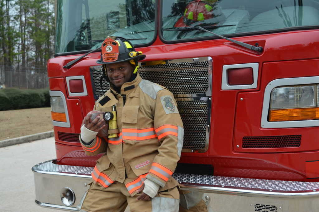 Kregg Lumpkin, who played football for the University of Georgia, Green Bay Packers and New York Giants, graduated from the Clayton County Fire and Emergency Services recruit school in November.