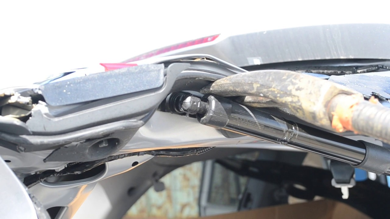 University of Extrication - February 2017: Removal of Lifter Strut