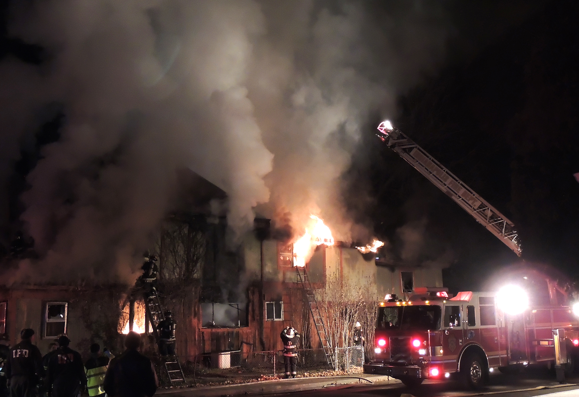 Indianapolis Fire 6 586faeb7382a9