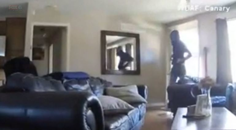 vids robbery 586a7aab629bd