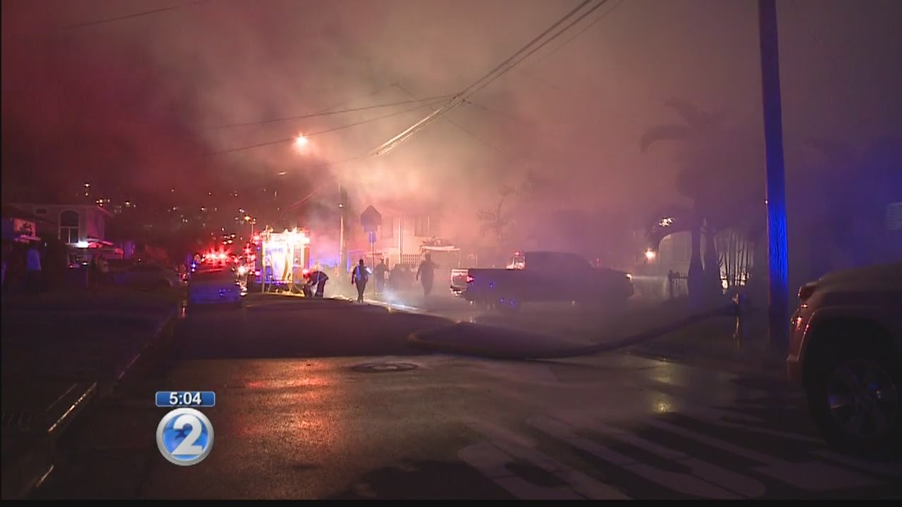 Fire Destroys HI Neighborhood