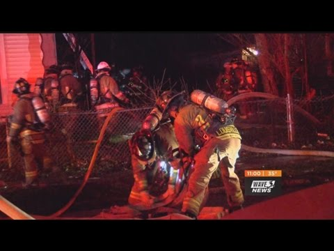 Firefighter injured while fighting flames in vacant home