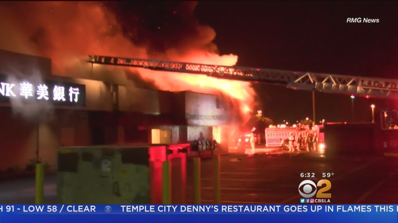 Fire Ravages CA Restaurant, Sends Employees Running