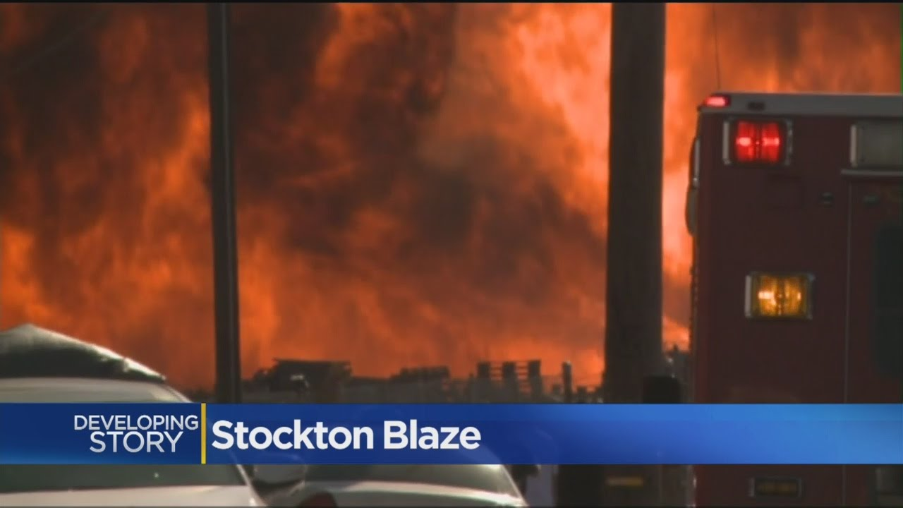 CA Pallet Yard Fire Spreads to Neighborhood