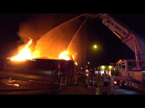 TX Firefighters Escape Before Roof Collapses at TX Nightclub
