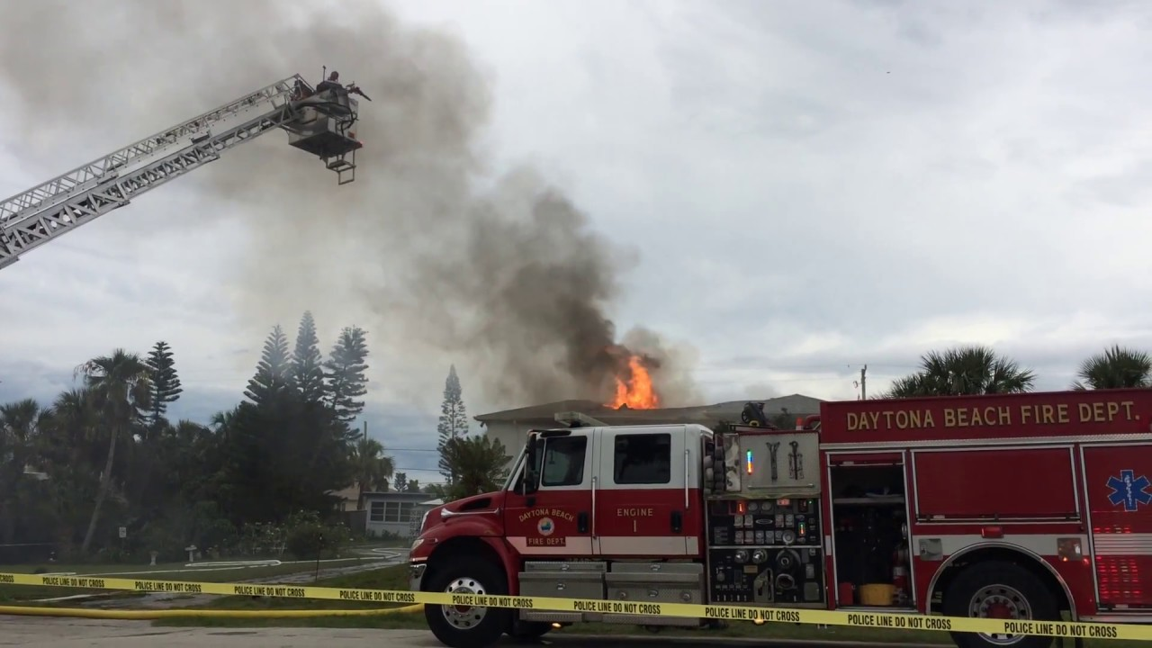 FL Firefighters Tackle Massive Beachside Blaze