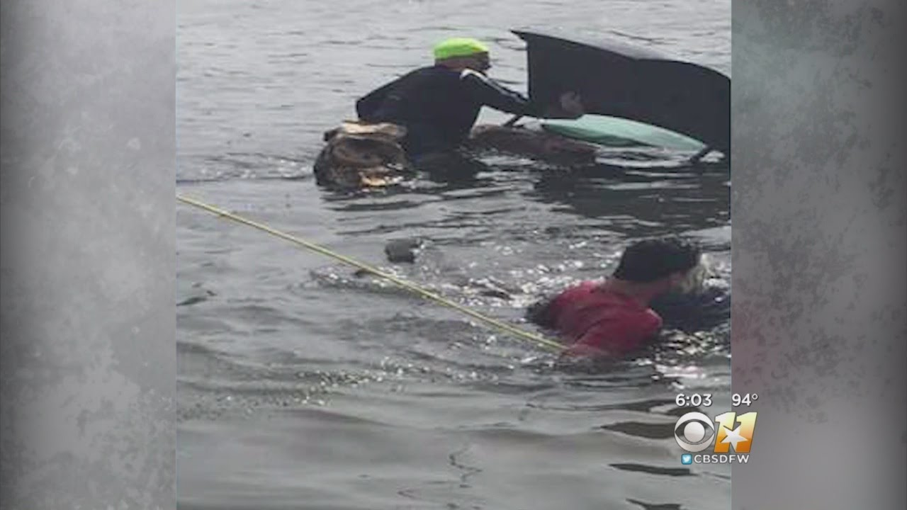 TX Firefighters Save Couple from Sinking Car