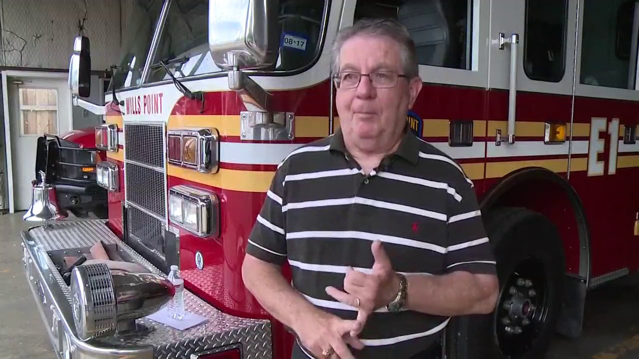TX Firefighters Walk Out over Chief Being Let Go