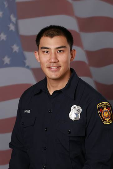 Los Angeles firefighter Kelly Wong died Monday morning after suffering serious injuries in a fall during a training exercise Saturday.