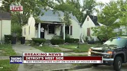 Two Detroit FFs Suffer Burns Tackling House Fire