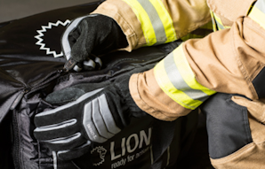 Best Structural Firefighting Gloves Model Guide How To Choose The Best Gloves In 2019