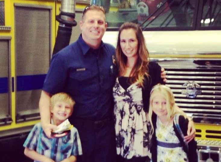 Ventura County firefighter Ryan Osler with his wife Jennifer and children Amanda and Brandon in 2012.
