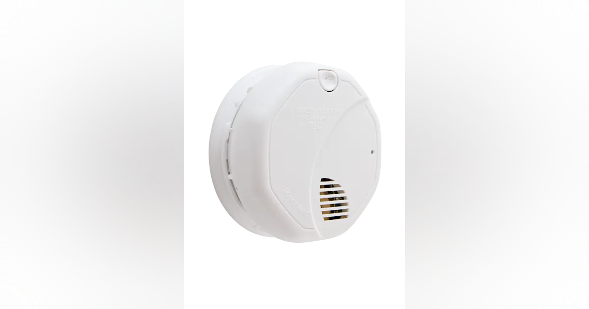 First Alert - Dual Sensor Smoke and Fire Alarm - Fire Prevention ...