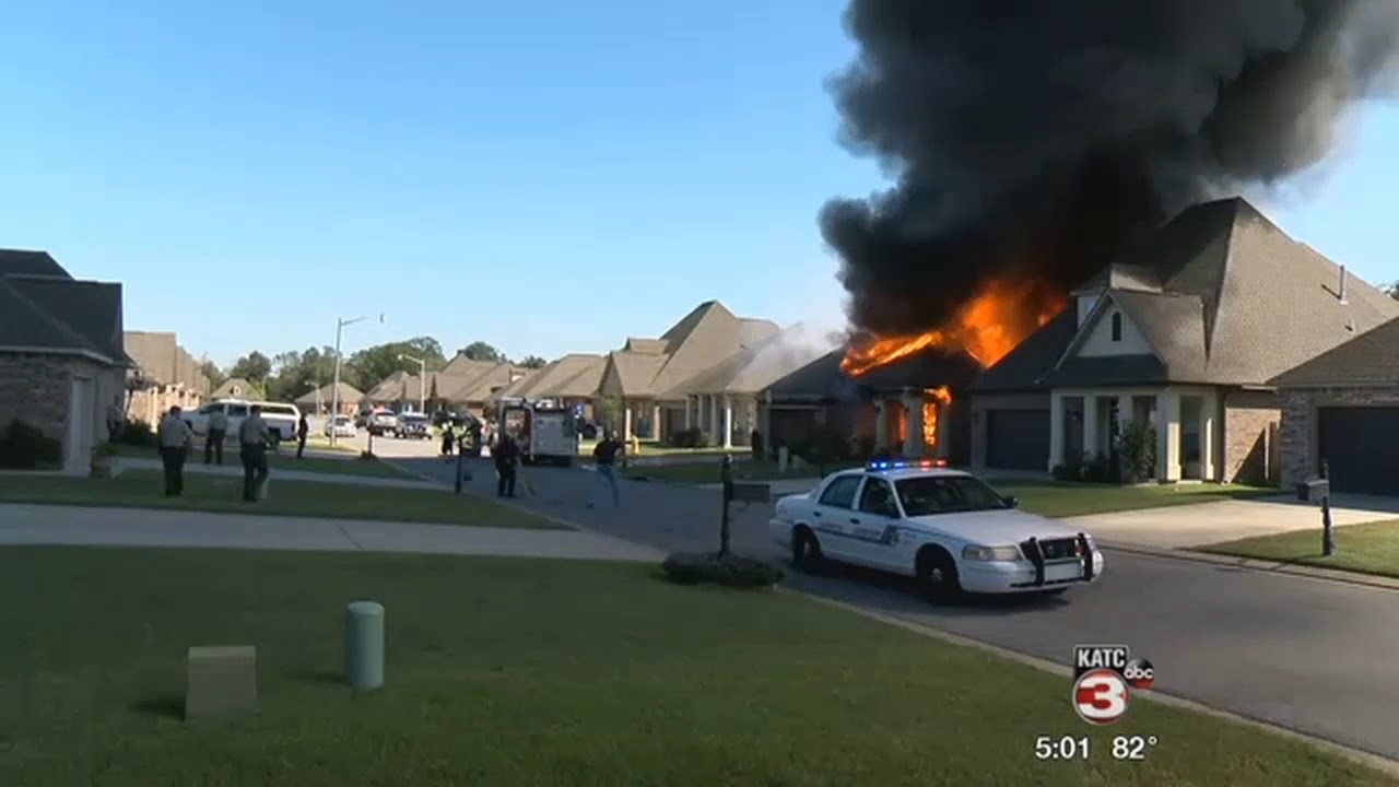 Two Blazing Homes Challenge LA Firefighters