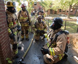 An ideal engine staffing level is an officer, chauffeur, nozzle, backup, door and control firefighters. An ideal engine staffing level is an officer, chauffeur, nozzle, backup, door and control firefighters.