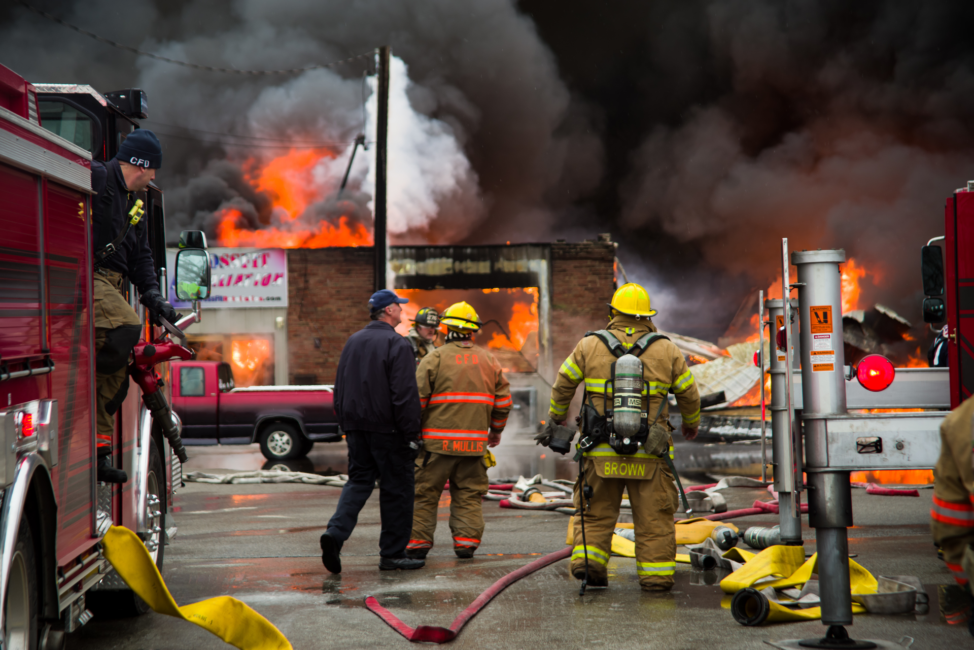 Fire Photos Columbus, IN, Firefighters Battle Commercial Structure