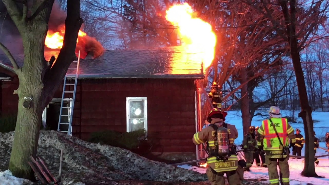 Raw Video of NY Firefighters Tackling Residential Blaze