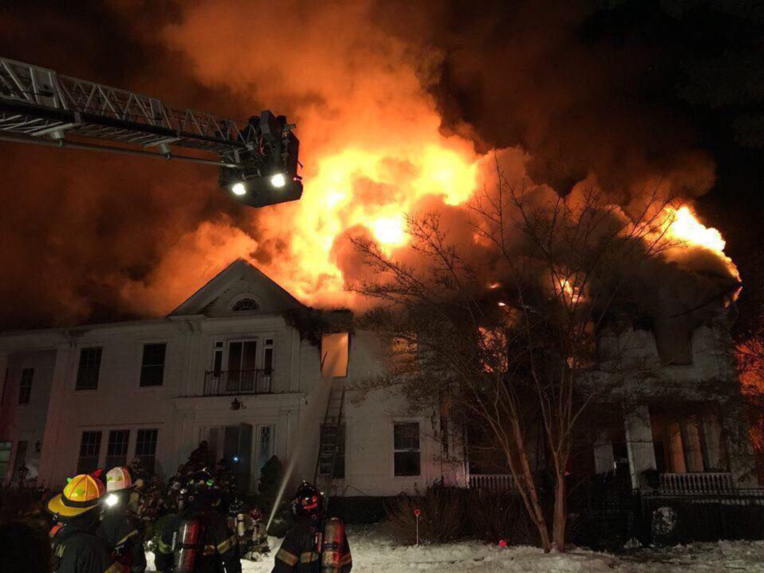 Glen Cove Mansion Fire 1 5a5236a81f3ea