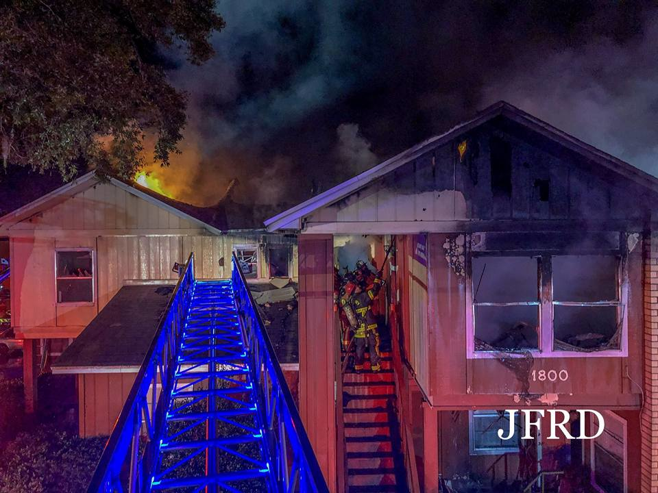 Jacksonville Apartment Fire Leaves 15 Homeless Firefighter News