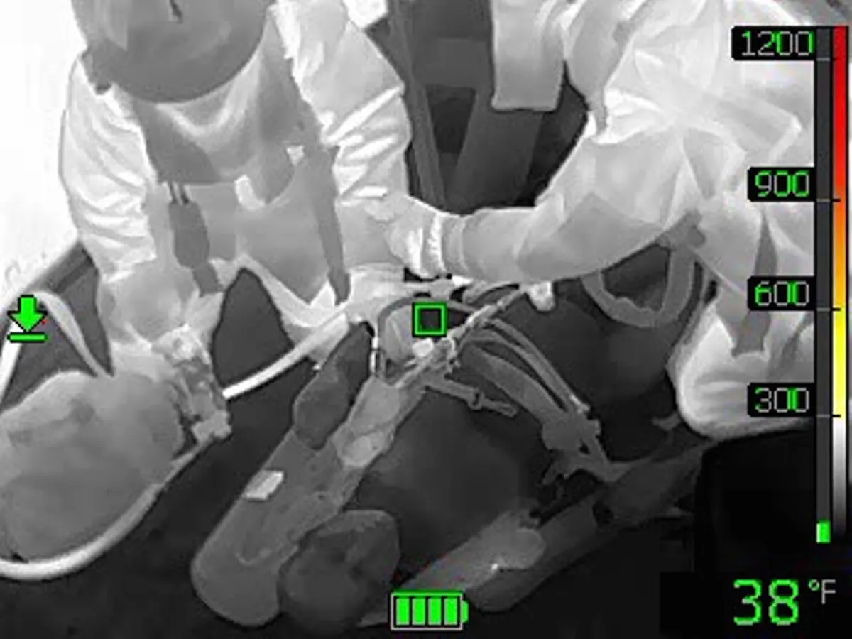 Firefighter RIT Drill: SCBA Connections | Firehouse