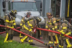 Every firefighter has been taught to chase kinks and to ensure that there are no kinks in either the supply hoseline or the attack hoseline. Every firefighter has been taught to chase kinks and to ensure that there are no kinks in either the supply hoseline or the attack hoseline.