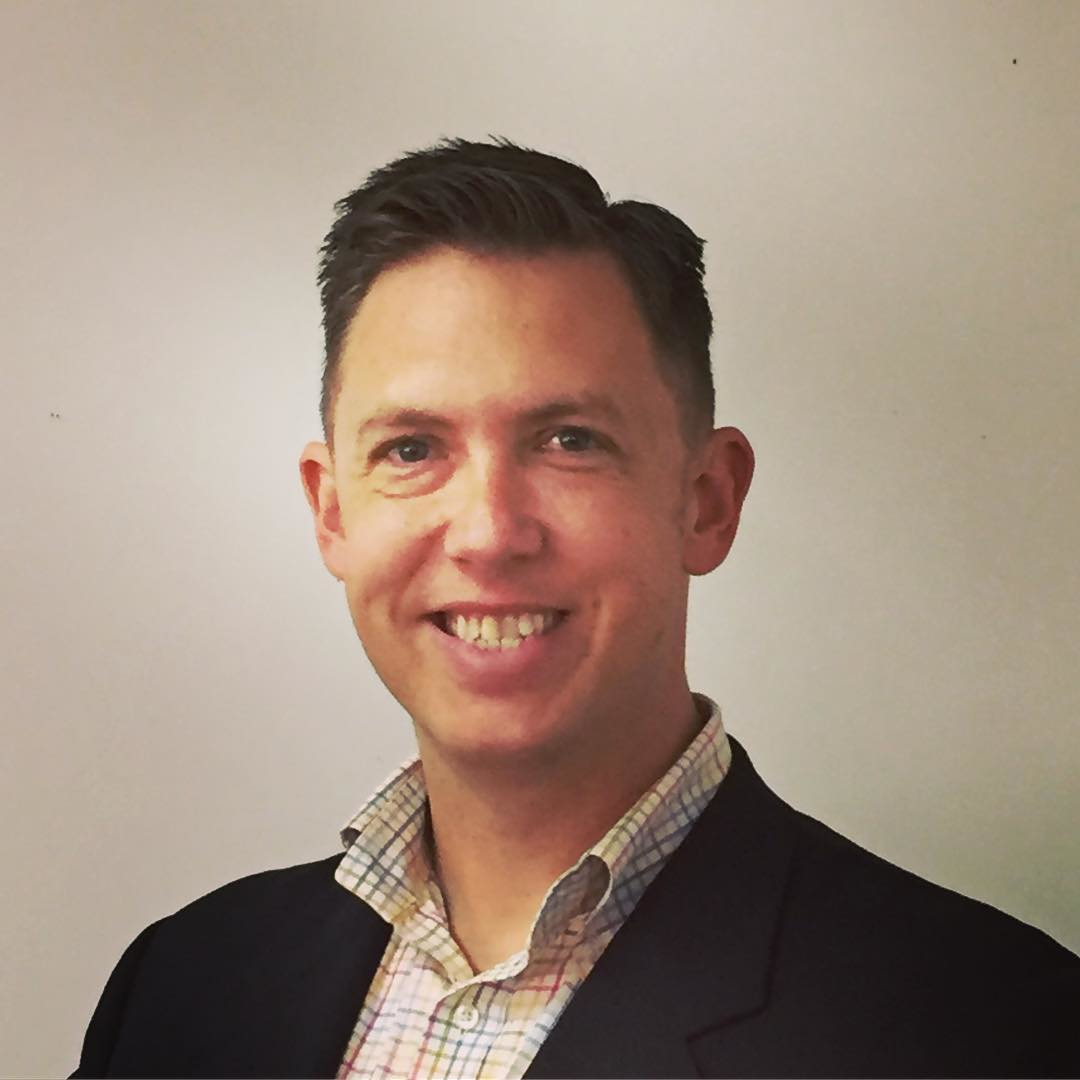 Criss Headshot 5b5f6c53883ee