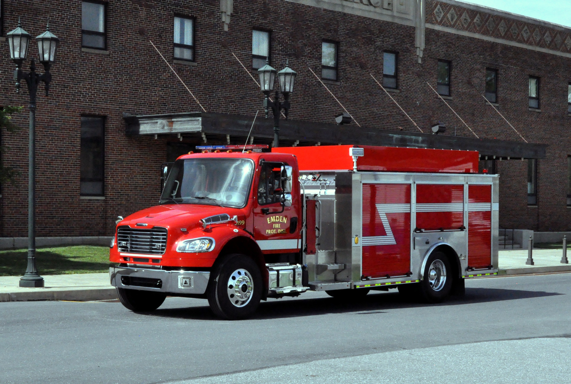 Emden, IL, Fire Protection District, Puts Commercial Pumper, Built by