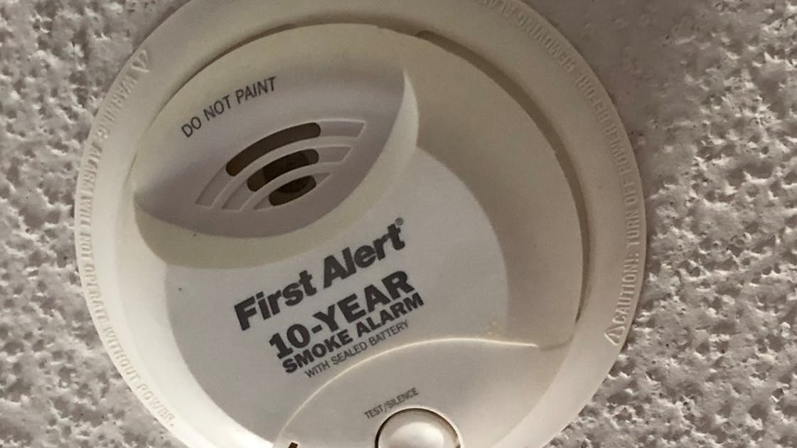 IL New Smoke Detector Law 10 Year Battery Life Firefighters 2023