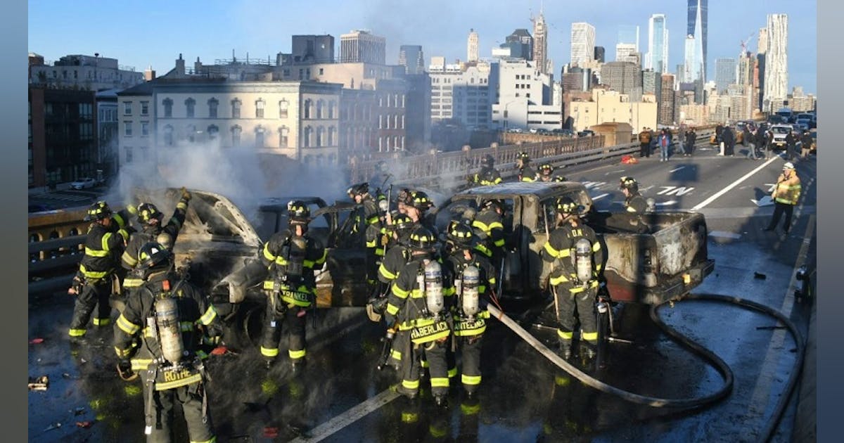 One Dead Six Injured Fiery Crash Brooklyn Bridge FDNY Firefighters News Accident On Brooklyn Bridge 2025