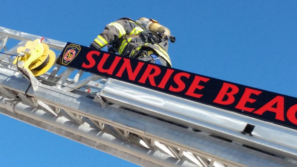 Sunrise2 5bdb67567b505