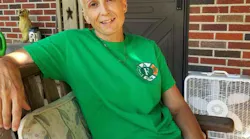 During grueling chemotherapy treatments, Cathy told herself to “keep moving forward.'