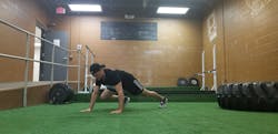 To prevent injuries, you need to incorporate motions that we regularly do in the field, such as crawling. To prevent injuries, you need to incorporate motions that we regularly do in the field, such as crawling.