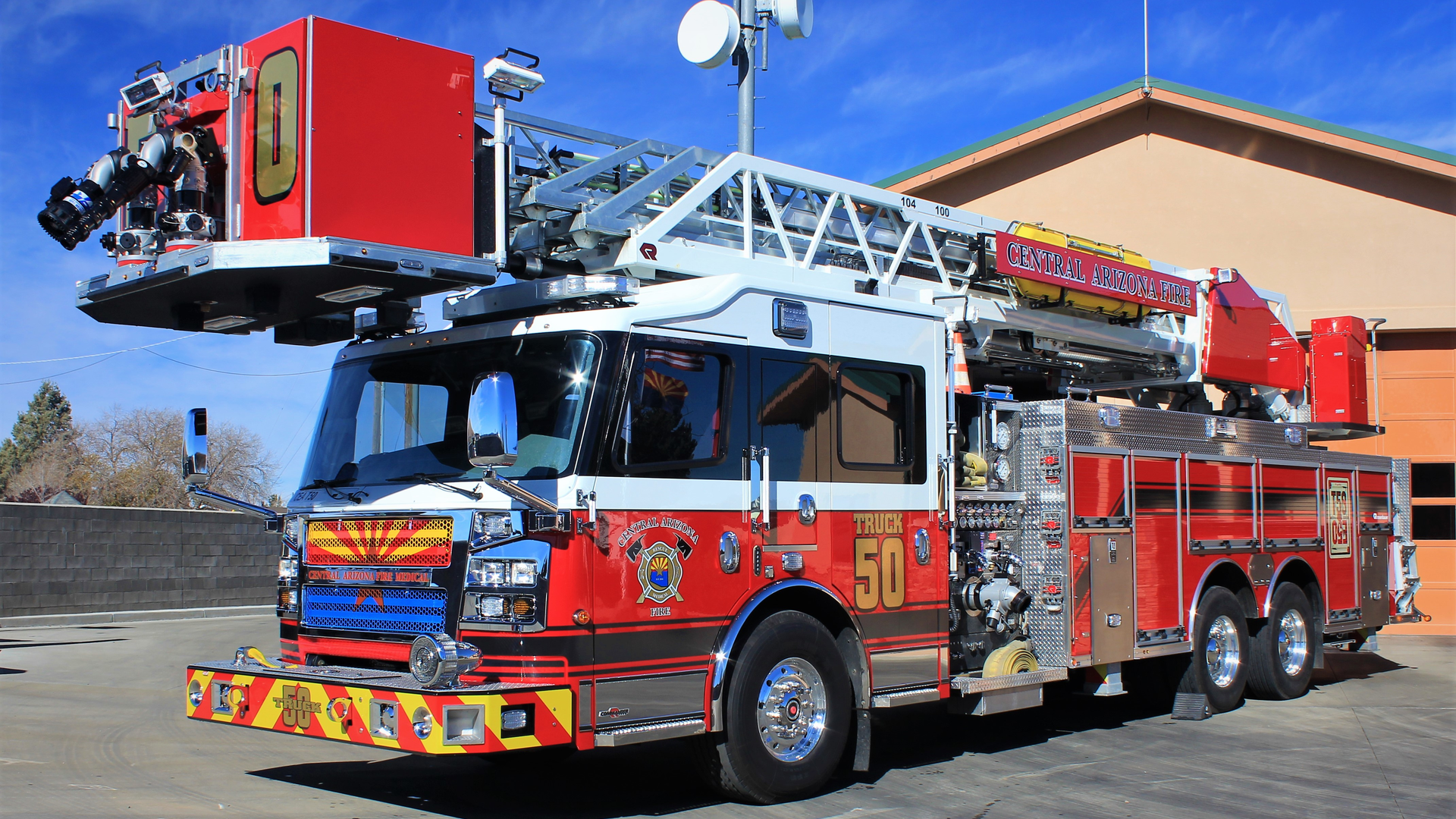 Cafma T50 2018 Rosenbauer Commander 1500gpm 300gwt 40gft 104ft Rmt 5c25a6b4ab25f