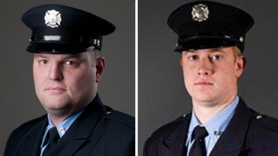 Lt. Eric Hosette (left) and firefighter Adam Cain of the Clinton, IA, Fire Department.