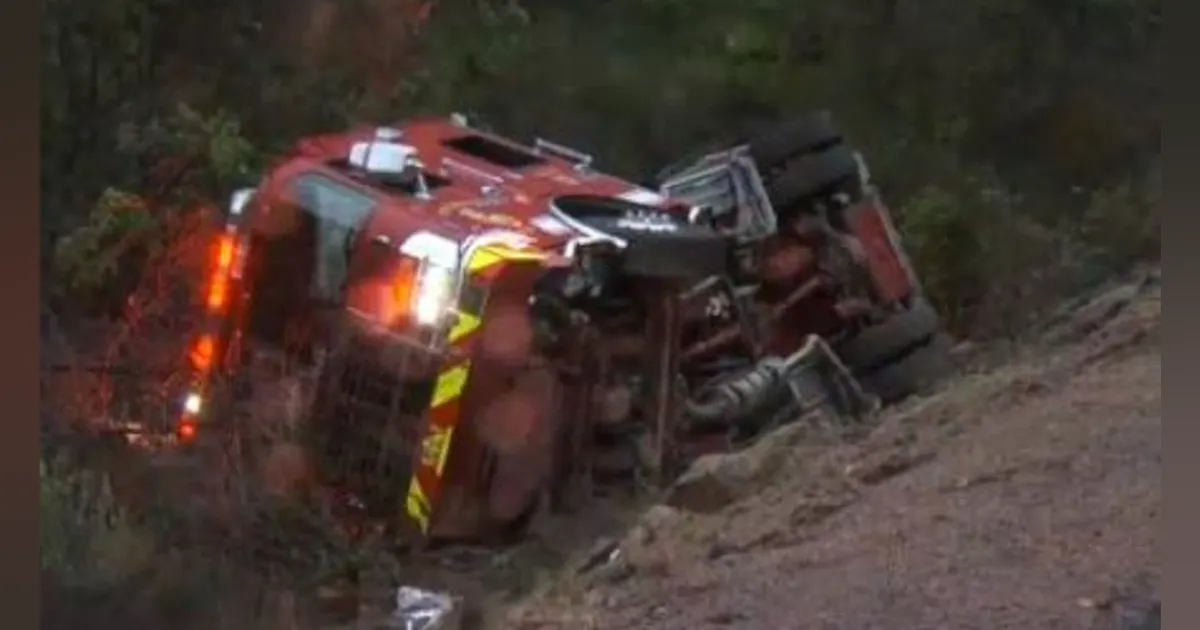 Calfire Crash CAL Fire Firefighters Hurt in Rollover Crash in Bonsall CA | Firehouse