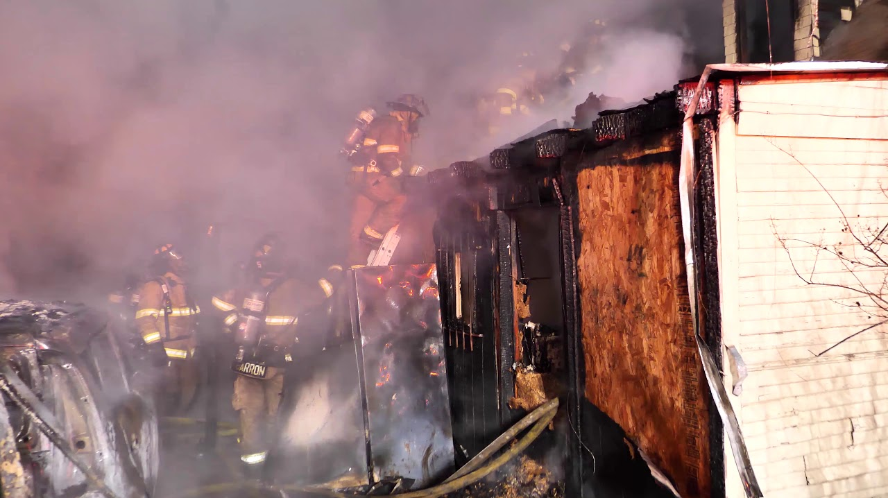 Watch Fort Worth TX Firefighters Battle Garage Blaze | Firehouse