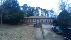 What is your general impression on arrival? What do you see, hear or smell? Categorize these things as important or non-important. What is your general impression on arrival? What do you see, hear or smell? Categorize these things as important or non-important.