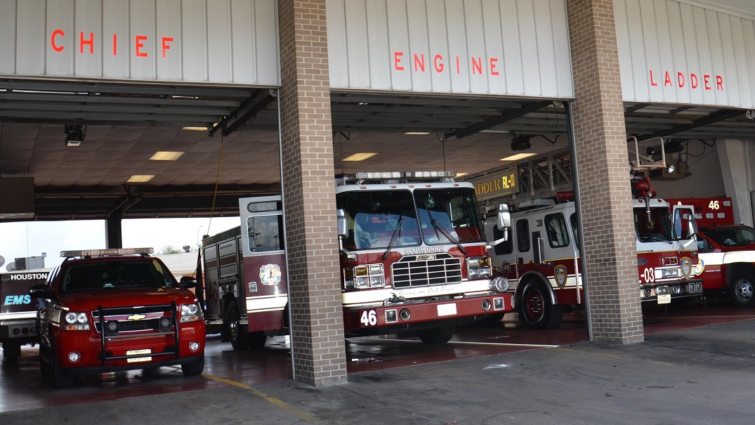Houston Fire Dept Engines Tx 5cb9bff9b1b06