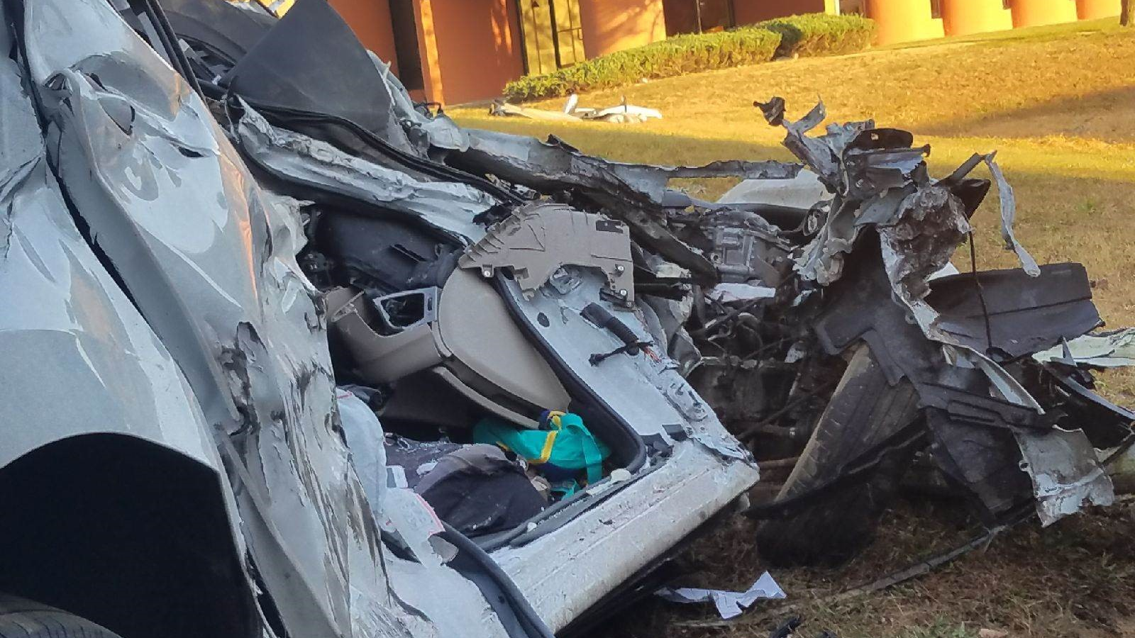 Disentanglement from the vehicle will depend greatly on the type of material the vehicle is constructed of and the level of damage done during the accident.