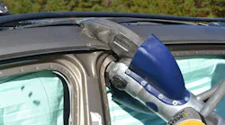 When accomplishing a pie cut on the roof rail structure, remember that the cuts need to “join” with each other. The structure must be completely cut free if it is to be successfully removed from the vehicle.