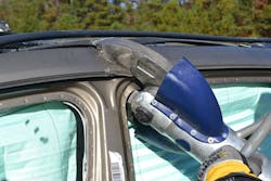 When accomplishing a pie cut on the roof rail structure, remember that the cuts need to “join” with each other. The structure must be completely cut free if it is to be successfully removed from the vehicle. When accomplishing a pie cut on the roof rail structure, remember that the cuts need to “join” with each other. The structure must be completely cut free if it is to be successfully removed from the vehicle.