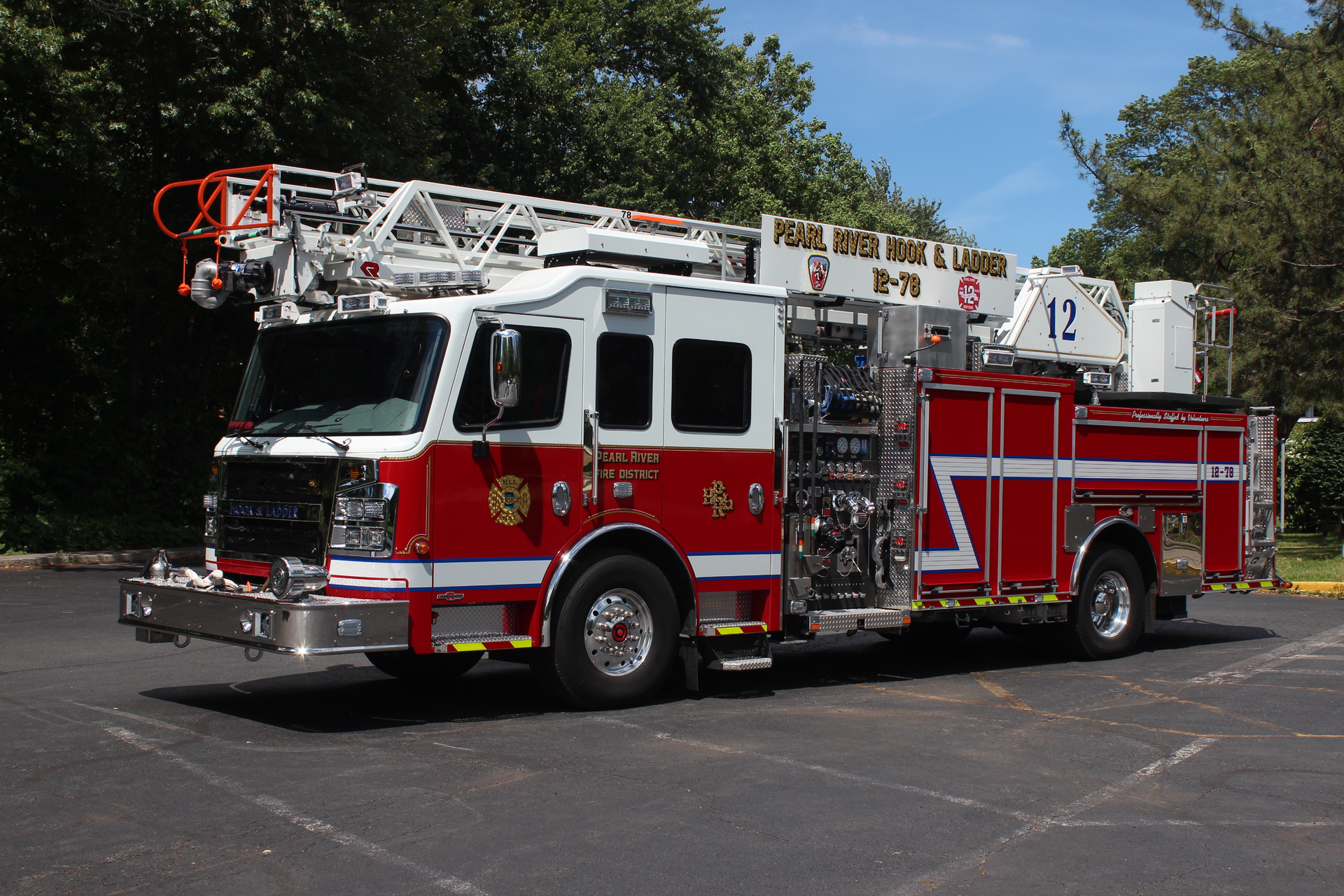 Pearl River 12 78 18 Rosenbauer Commander 1500 500 87 Ft