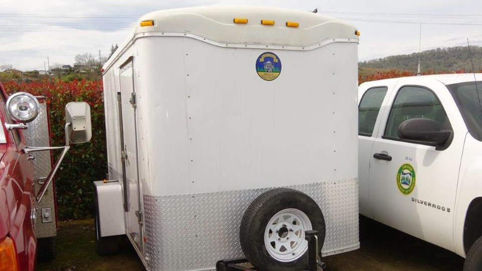 A trailer filled with firefighting gear belonging to the Douglas, OR, Forest Protective Association was stolen while crews battled a wildfire last week.